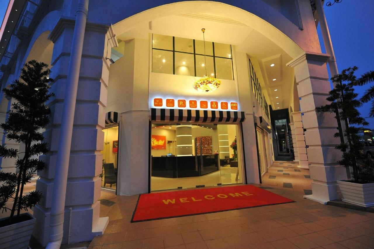 Your Hotel Klang By D'Concept Екстер'єр фото