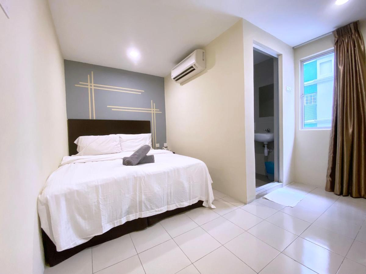 Your Hotel Klang By D'Concept Екстер'єр фото