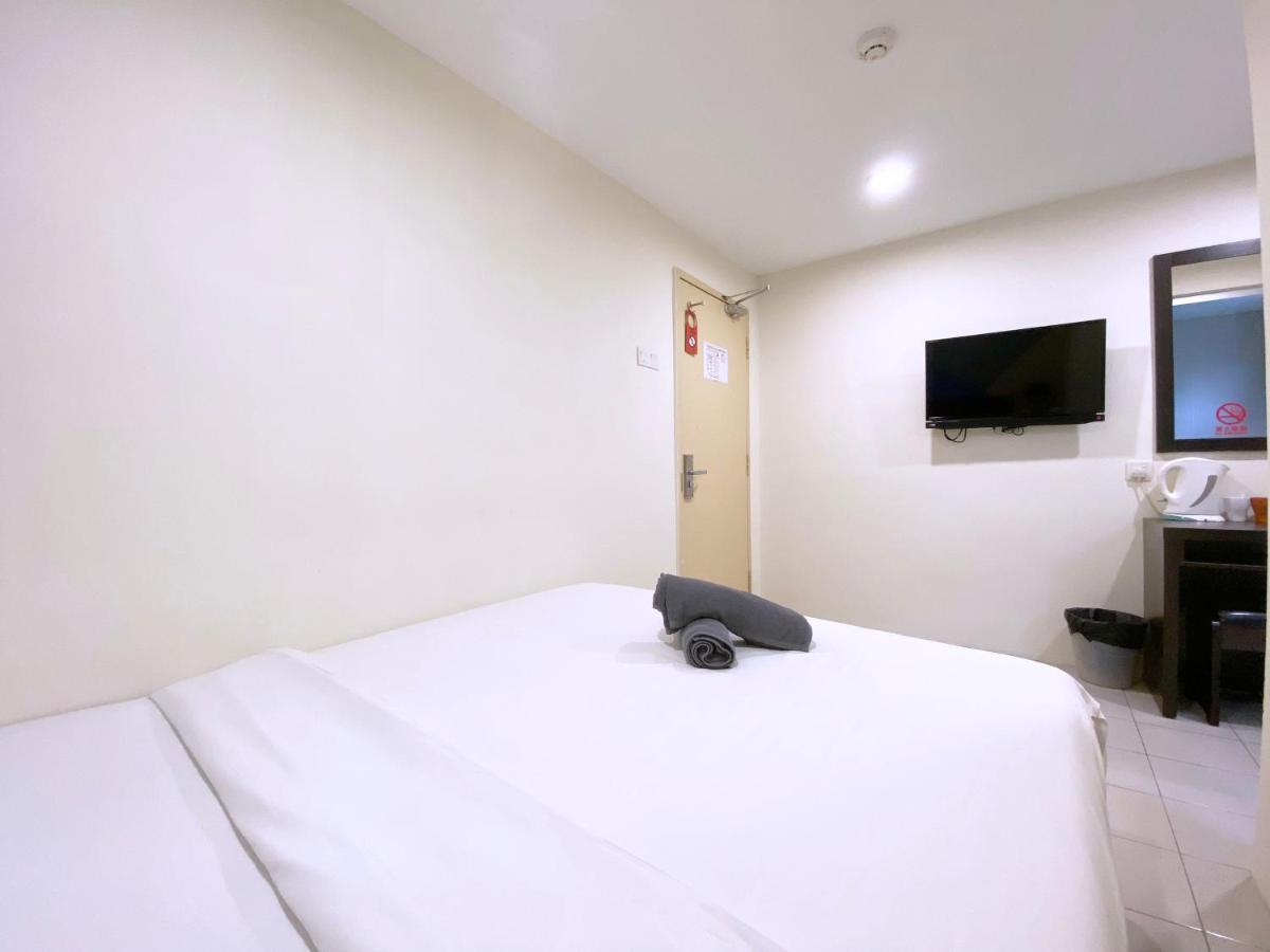 Your Hotel Klang By D'Concept Екстер'єр фото