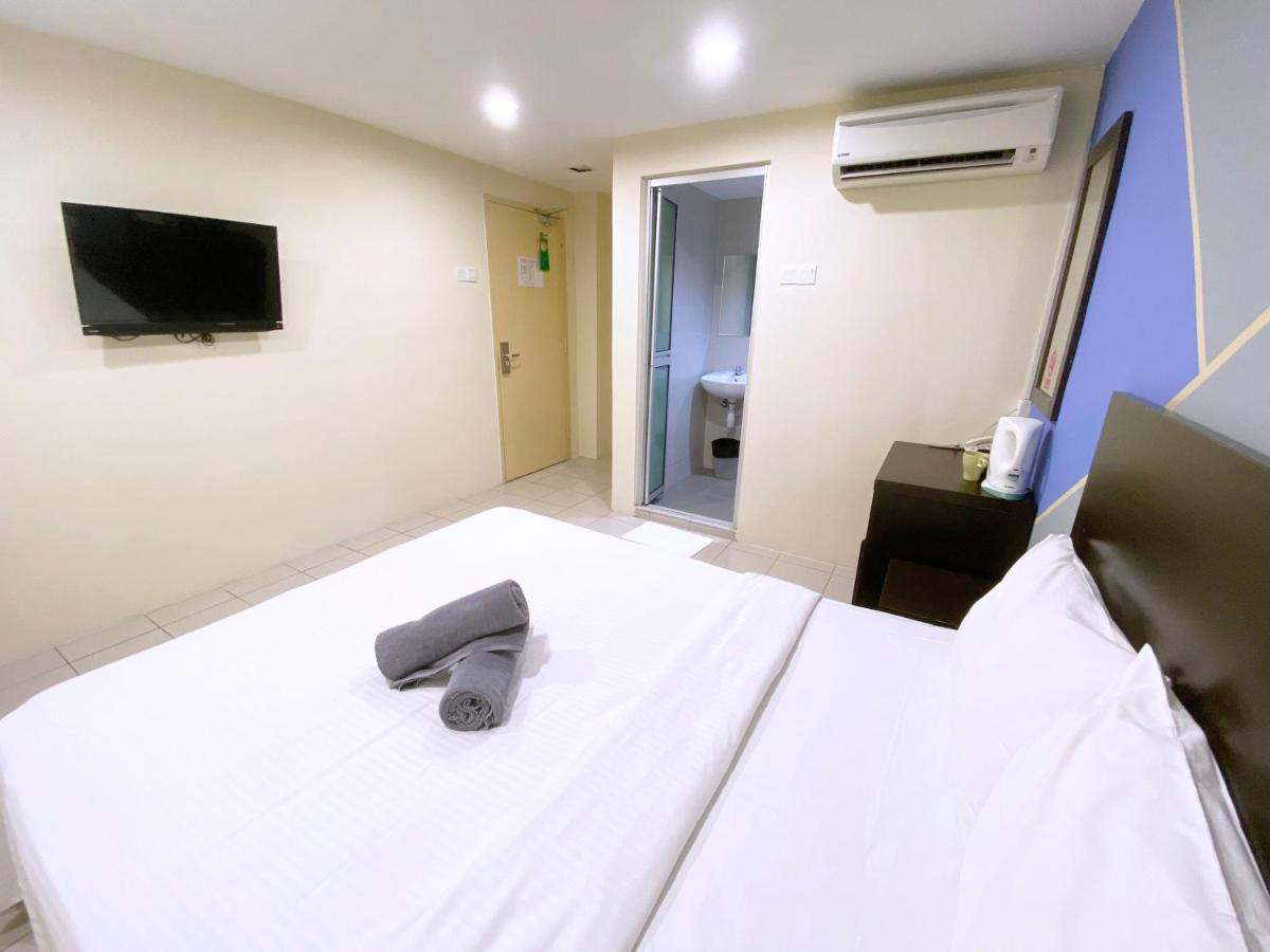 Your Hotel Klang By D'Concept Екстер'єр фото