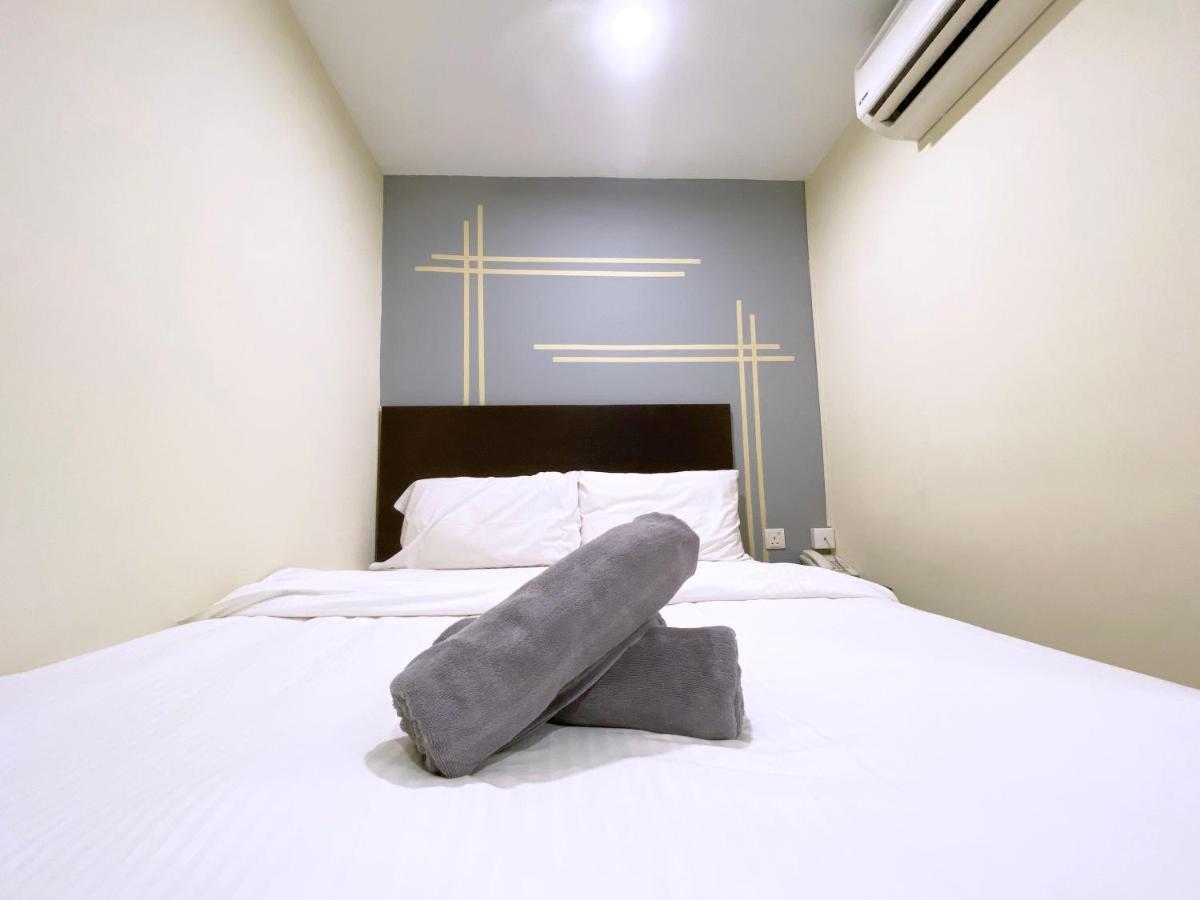 Your Hotel Klang By D'Concept Екстер'єр фото