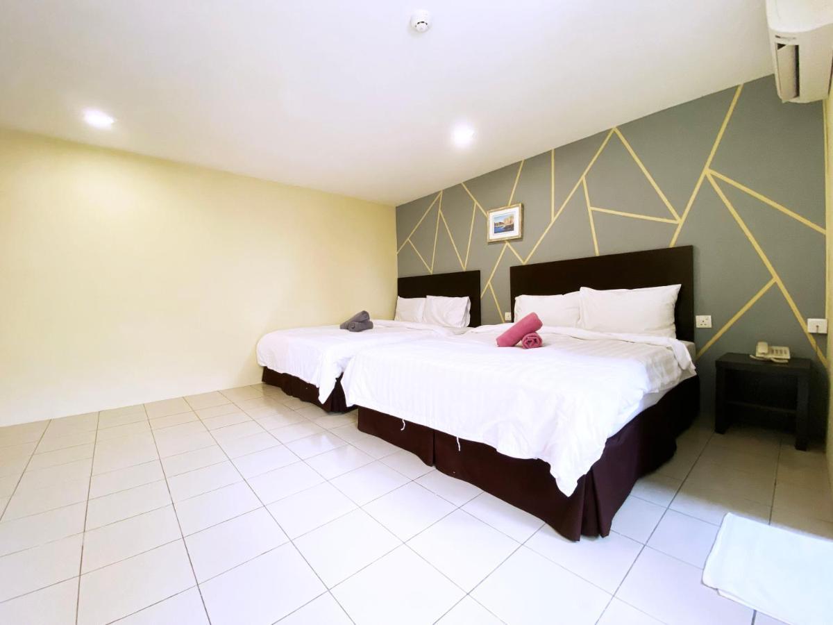 Your Hotel Klang By D'Concept Екстер'єр фото