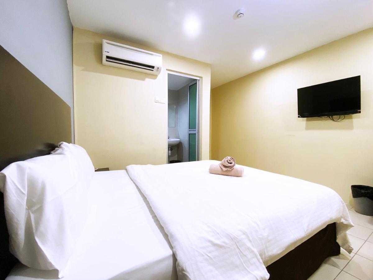 Your Hotel Klang By D'Concept Екстер'єр фото